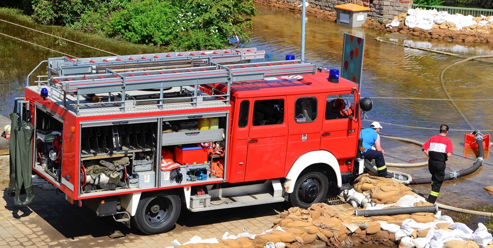 Feuerwehreinsatz bei Hochwasser